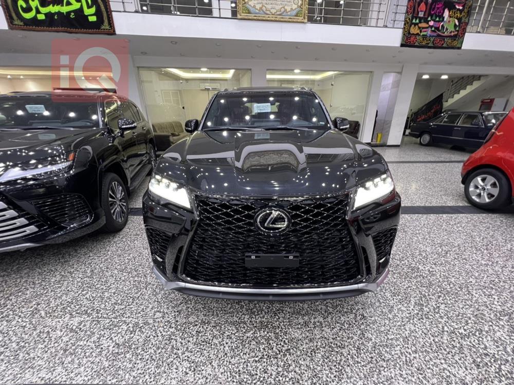 Lexus LX